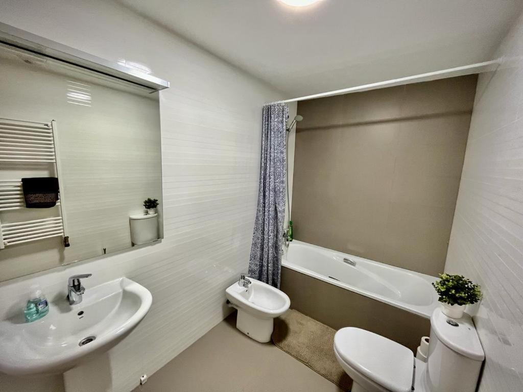 Apartamento Piso en el corazón de Burgos con garaje incluido Exterior foto