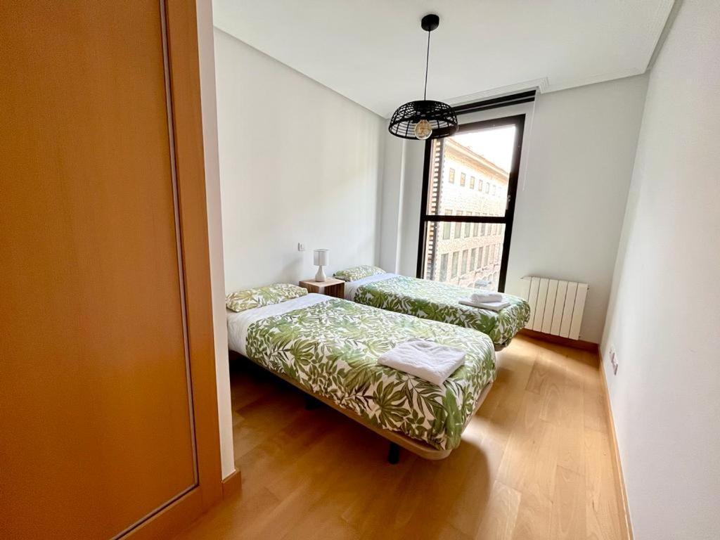 Apartamento Piso en el corazón de Burgos con garaje incluido Exterior foto